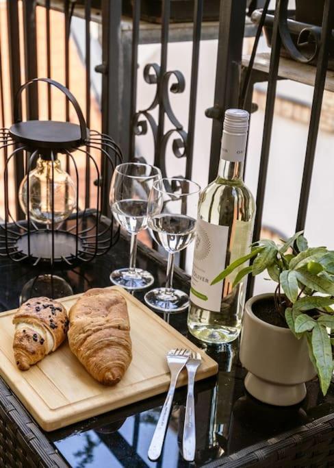 Apartment Relaxing Spacious Balcony Super Near Opera