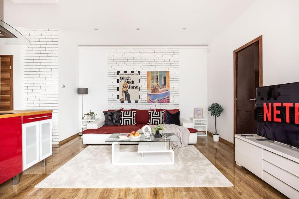 Apartment Relaxing Spacious Balcony Super Near Opera